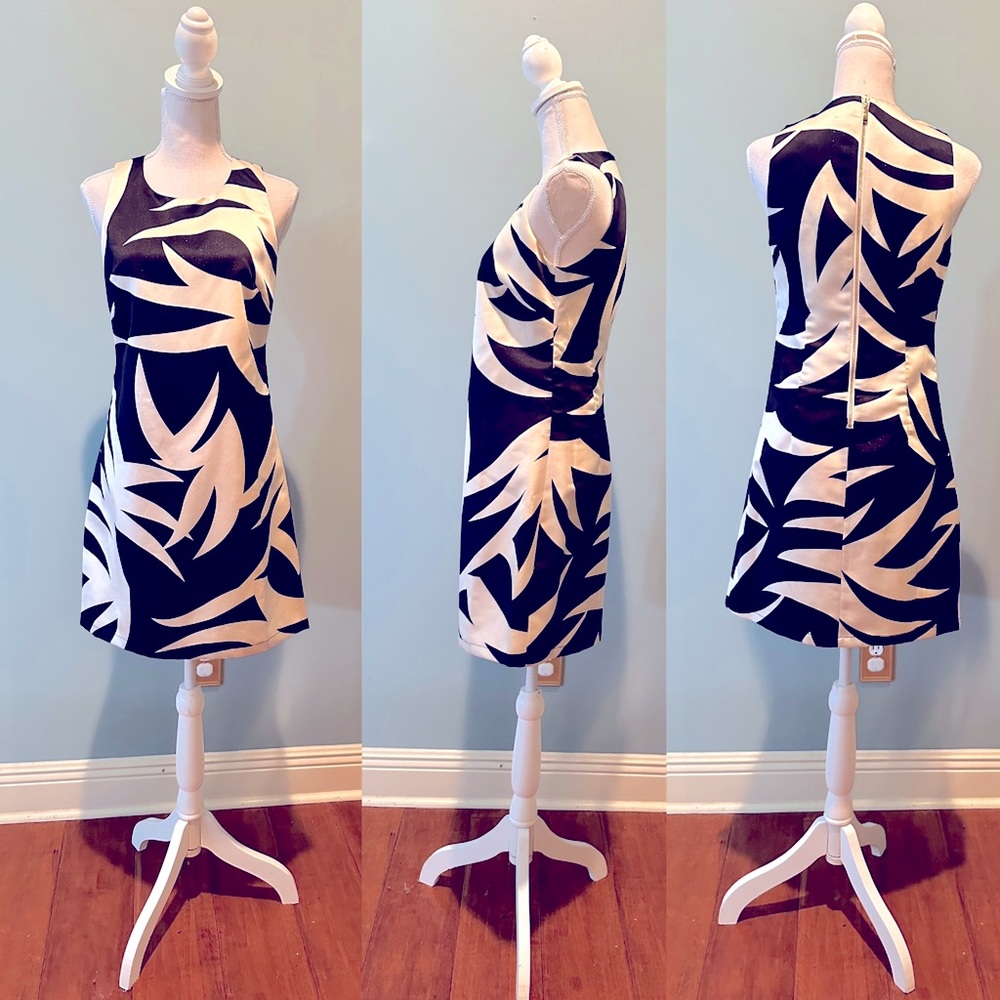 BLACK & WHITE PALM Shift dress